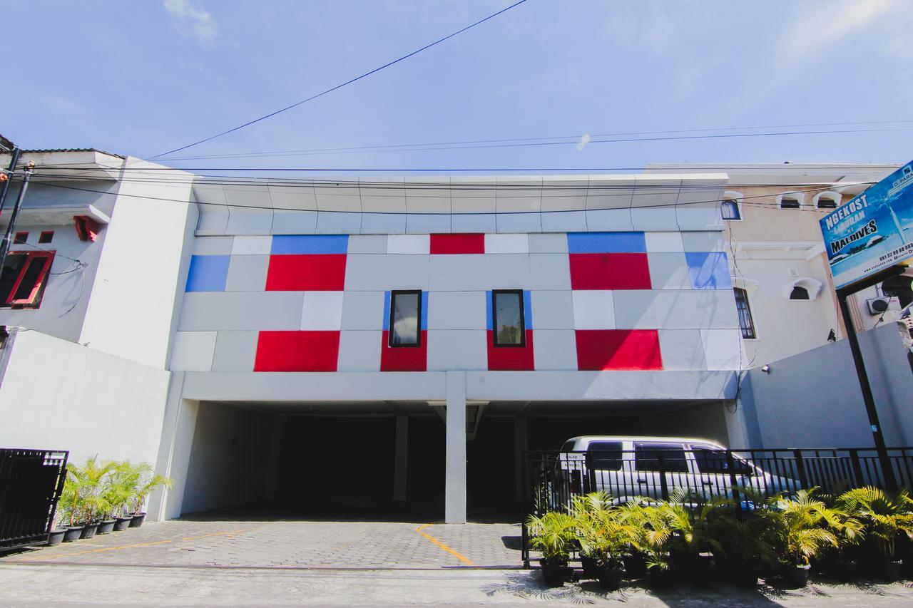 D'Paragon Upn Maguwo Exterior foto