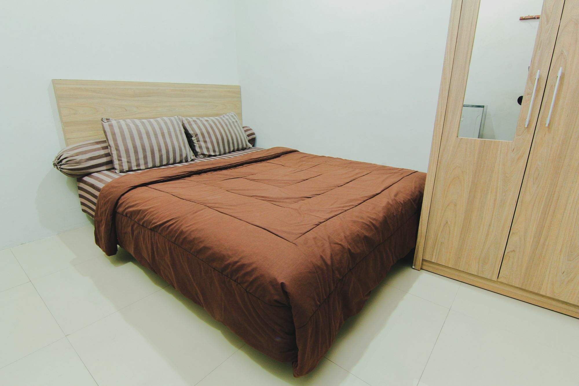 D'Paragon Upn Maguwo Exterior foto
